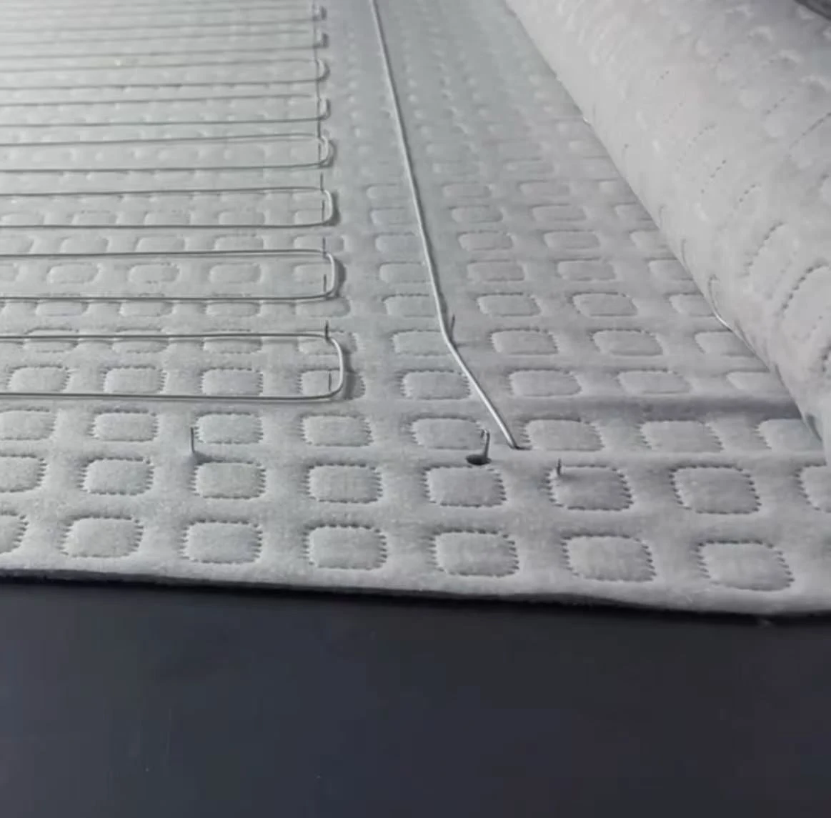 Heating wire pattern on blanket material